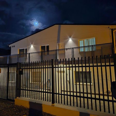 Dpto Amplio Con Vista A La Bahia Apartment อูซัวยา ภายนอก รูปภาพ