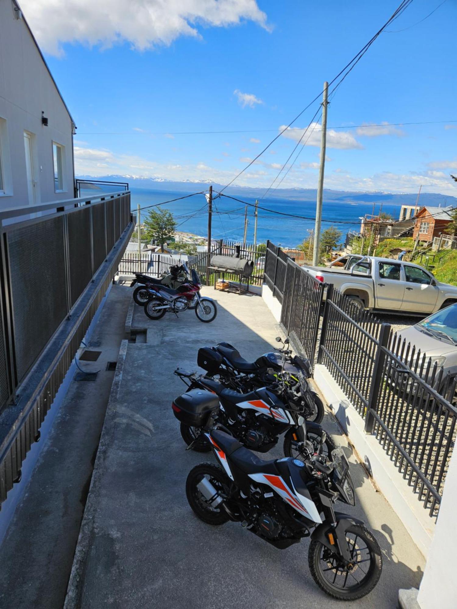 Dpto Amplio Con Vista A La Bahia Apartment อูซัวยา ภายนอก รูปภาพ